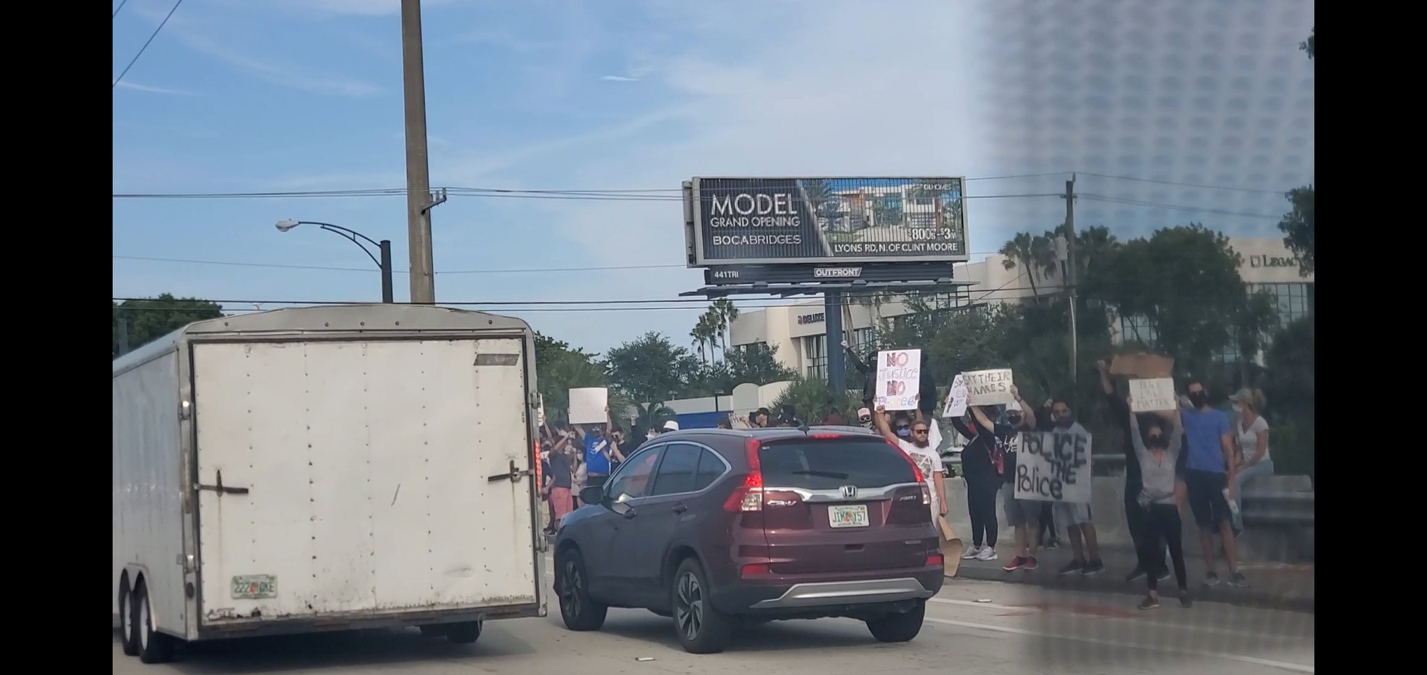 Protestors in Boca